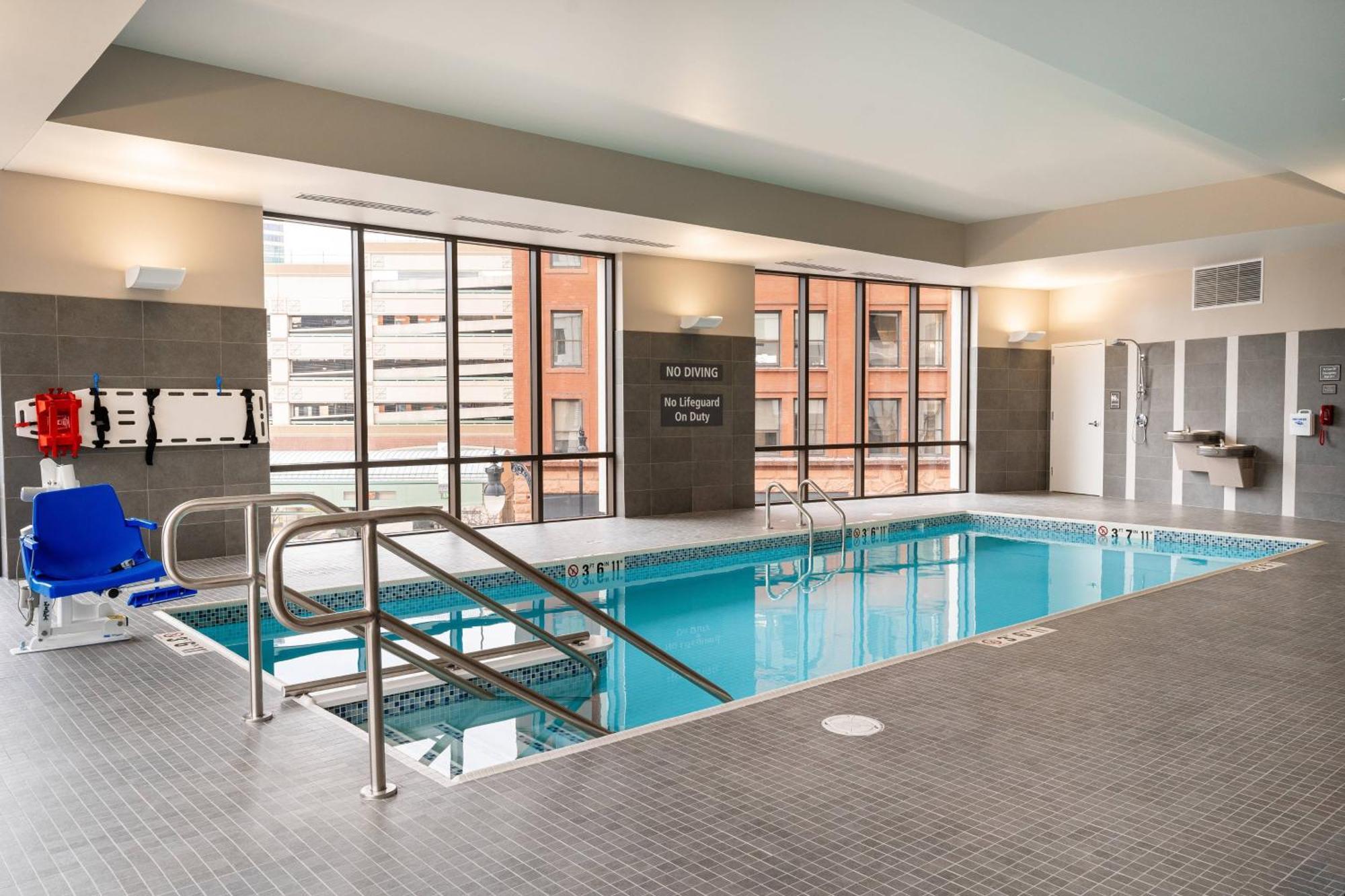 Residence Inn By Marriott Grand Rapids Downtown Extérieur photo